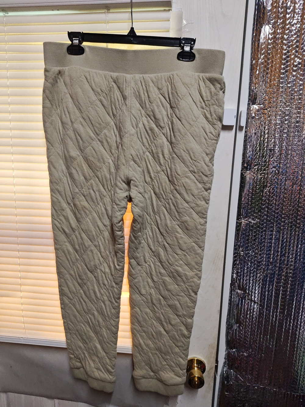 Universal Thread Quilted Jogger Pants Beige - Picture 3 of 4